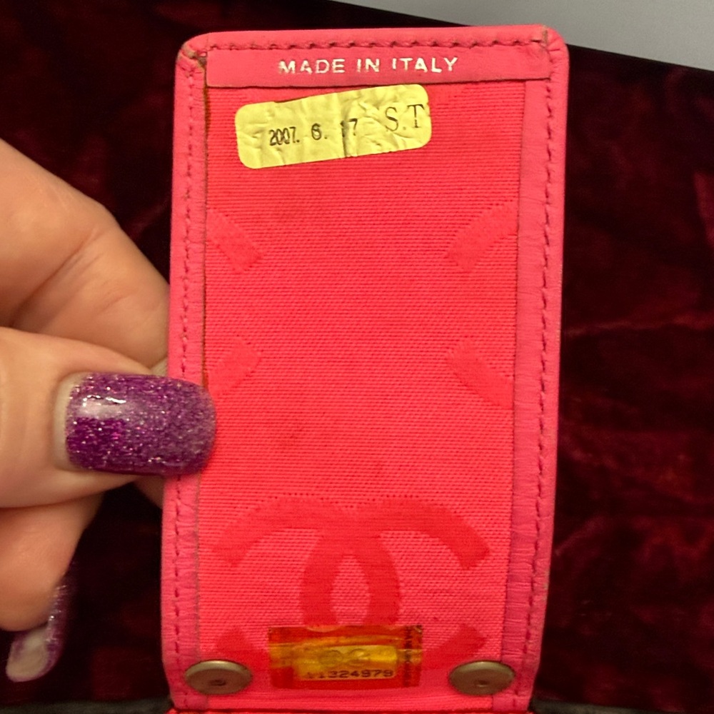 CHANEL Key Holder - Picture 6 of 11